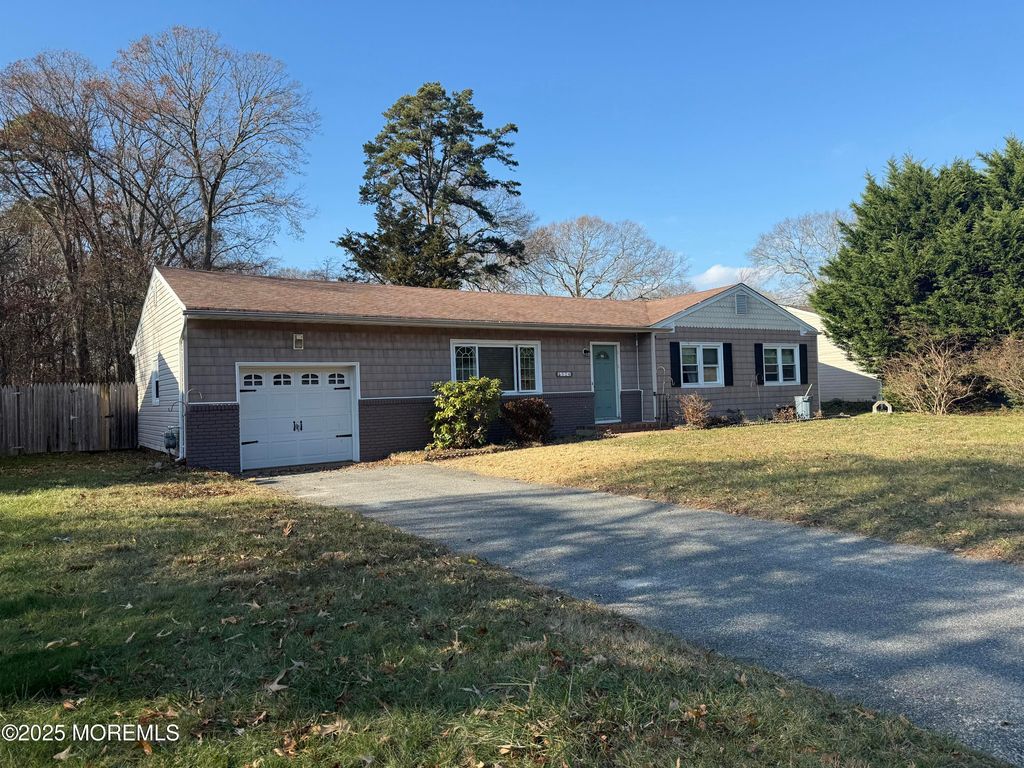 324 Shady Brook Lane, Forked River, NJ 08731