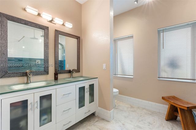15717 SW 138th Ter, Miami, FL 33196