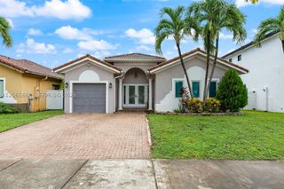 15717 SW 138th Ter, Miami, FL 33196