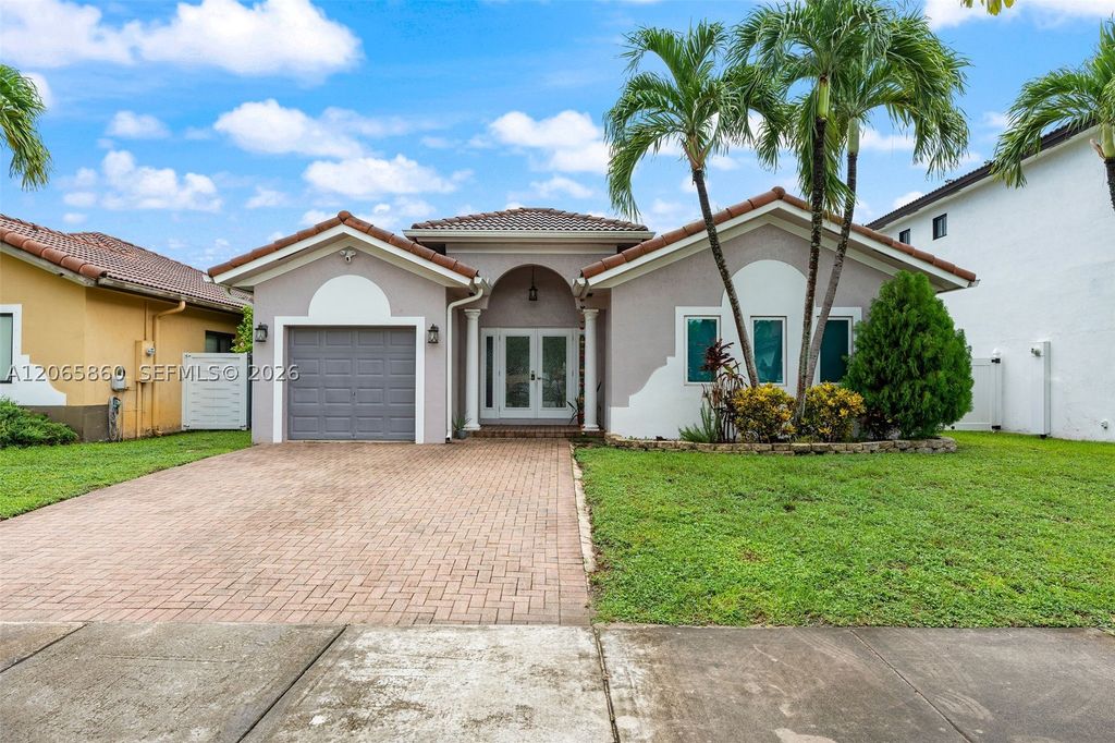 15717 SW 138th Ter, Miami, FL 33196