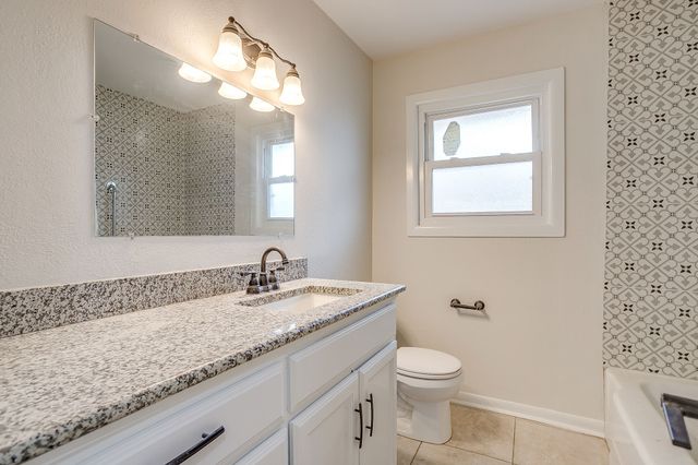 4737 Houghton Avenue, Fort Worth, TX 76107