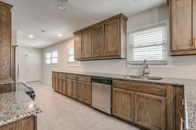 4737 Houghton Avenue, Fort Worth, TX 76107