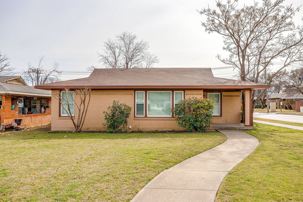 4737 Houghton Avenue, Fort Worth, TX 76107