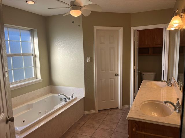 1524 Timbercreek Drive, Howe, TX 75459