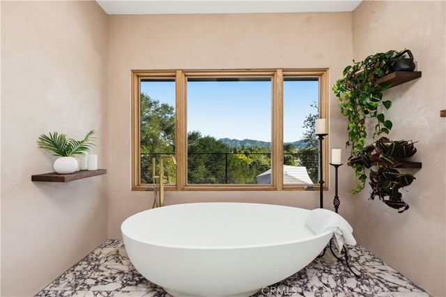 976 Ranch House, Westlake Village, CA 91361