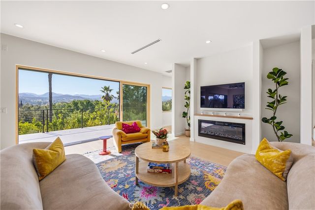 976 Ranch House, Westlake Village, CA 91361