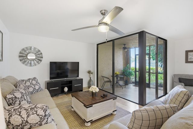 825 Egret Circle Unit 104, Delray Beach, FL 33444