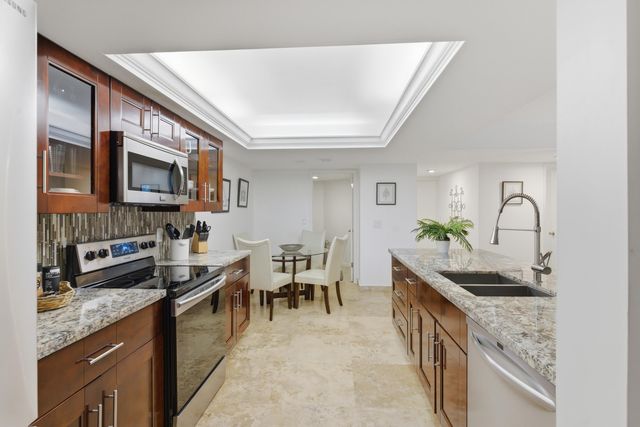 825 Egret Circle Unit 104, Delray Beach, FL 33444