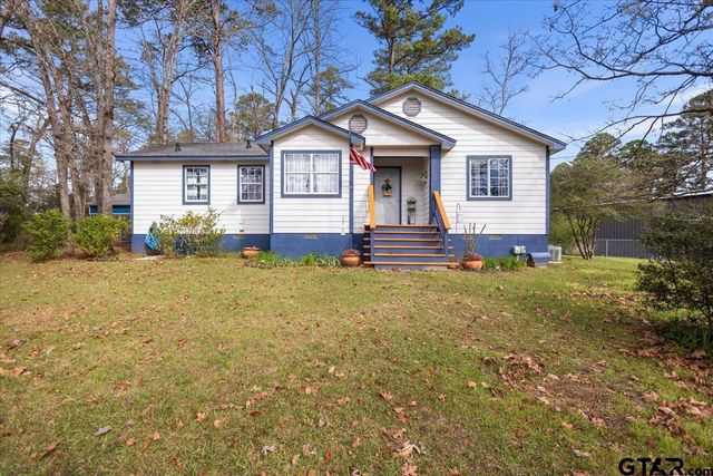 289 Acapulco Rd, Jefferson, TX 75657