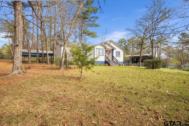 289 Acapulco Rd, Jefferson, TX 75657