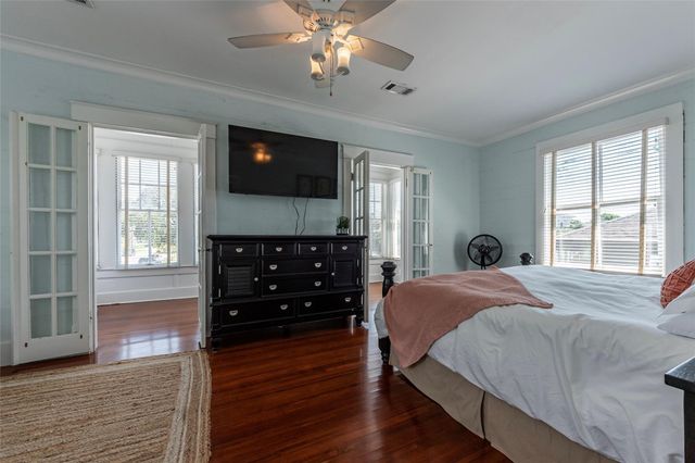 801 13th Street, Galveston, TX 77550