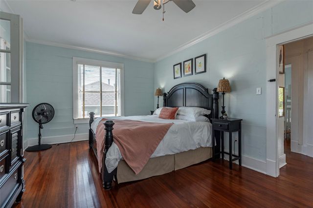 801 13th Street, Galveston, TX 77550