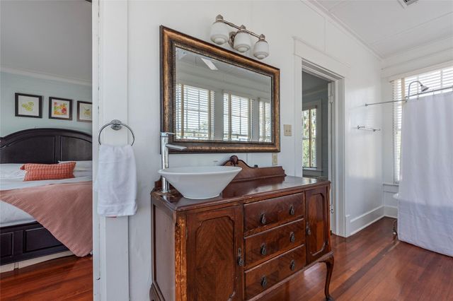 801 13th Street, Galveston, TX 77550