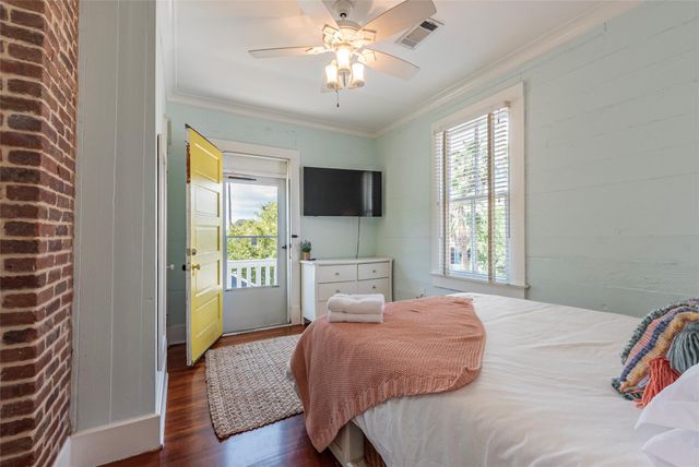 801 13th Street, Galveston, TX 77550