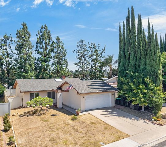 25102 La Suen Road, Laguna Hills, CA 92653