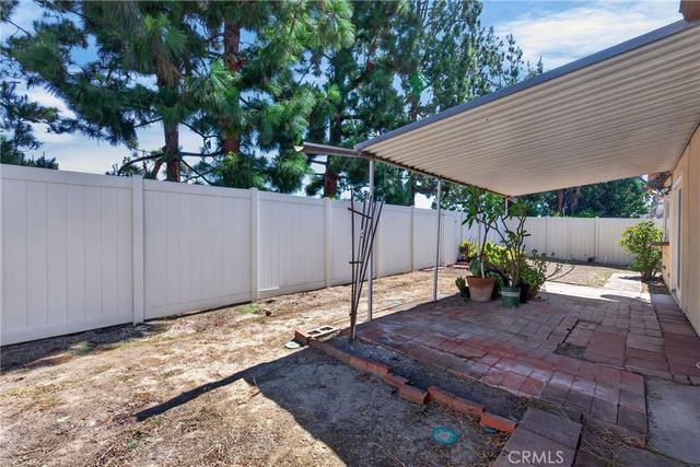 25102 La Suen Road, Laguna Hills, CA 92653