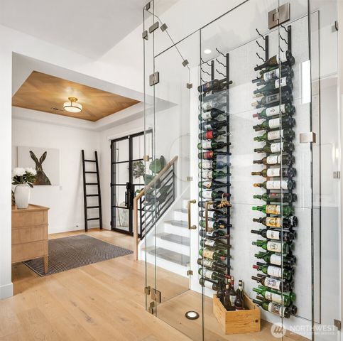 4233 E Lake Sammamish Shore Lane SE, Sammamish, WA 98075