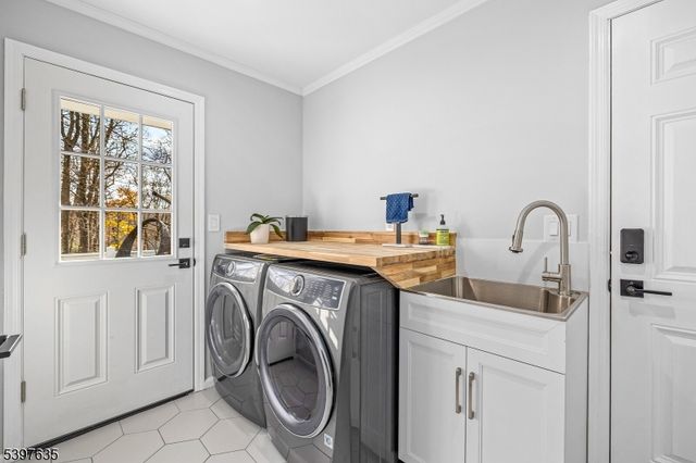 22 Stockade Rd, Warren Twp., NJ 07059