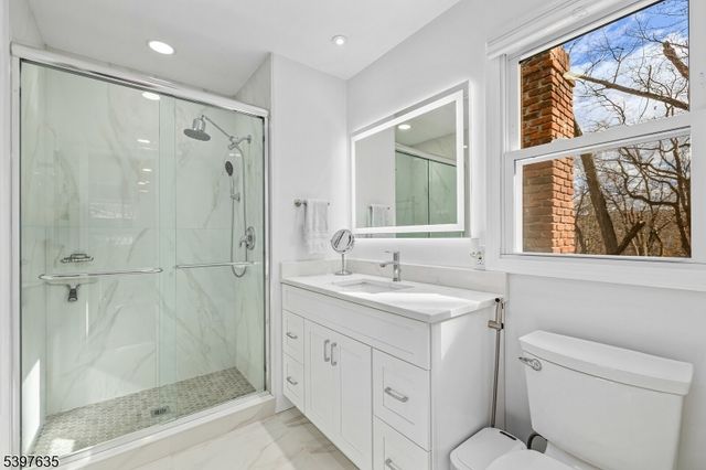 22 Stockade Rd, Warren Twp., NJ 07059