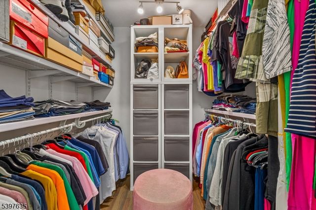 22 Stockade Rd, Warren Twp., NJ 07059