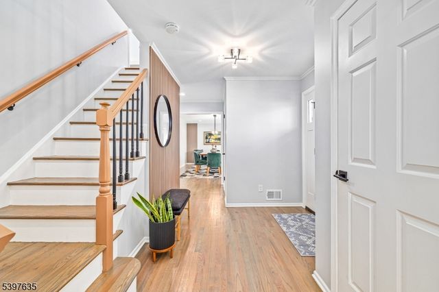 22 Stockade Rd, Warren Twp., NJ 07059