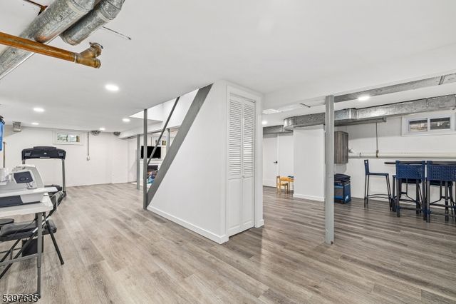 22 Stockade Rd, Warren Twp., NJ 07059