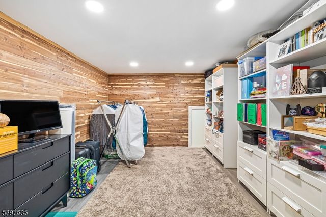 22 Stockade Rd, Warren Twp., NJ 07059