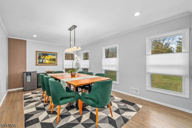 22 Stockade Rd, Warren Twp., NJ 07059