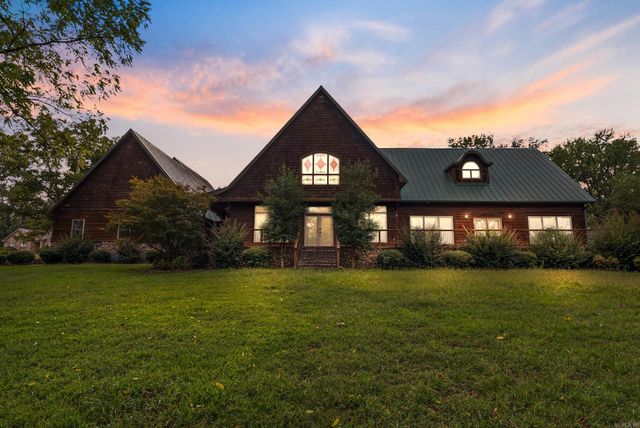 100 Plantation Ln, Batesville, AR 72501