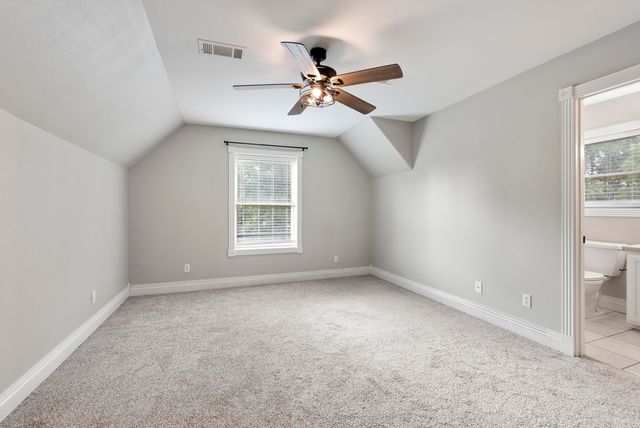 100 Plantation Ln, Batesville, AR 72501