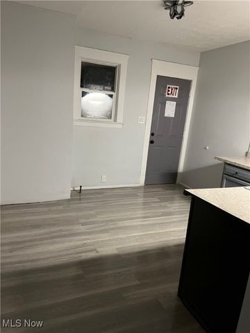 8801 Beckman Avenue, Cleveland, OH 44104