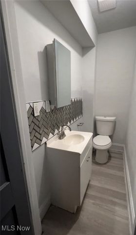 8801 Beckman Avenue, Cleveland, OH 44104