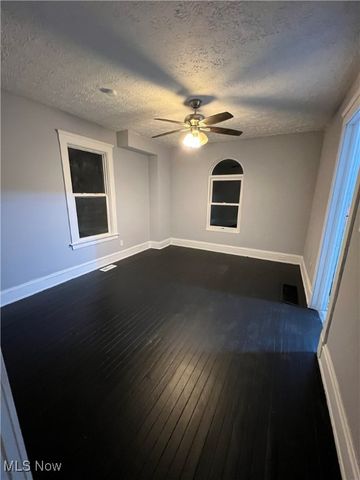 8801 Beckman Avenue, Cleveland, OH 44104