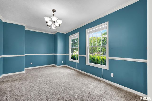 610 S BRECKENRIDGE Drive, Dunlap, IL 61525