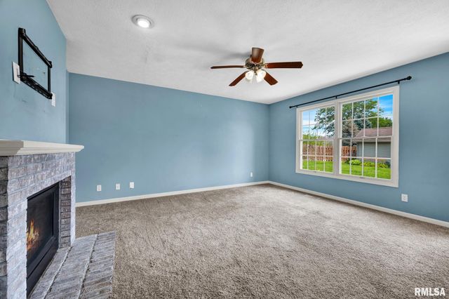 610 S BRECKENRIDGE Drive, Dunlap, IL 61525