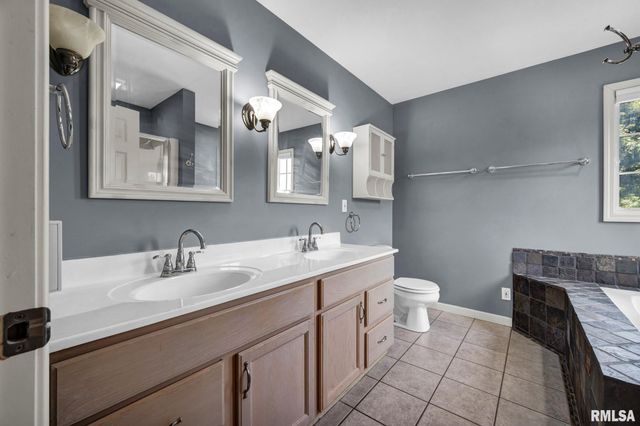 610 S BRECKENRIDGE Drive, Dunlap, IL 61525