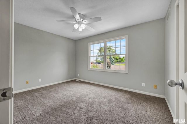 610 S BRECKENRIDGE Drive, Dunlap, IL 61525