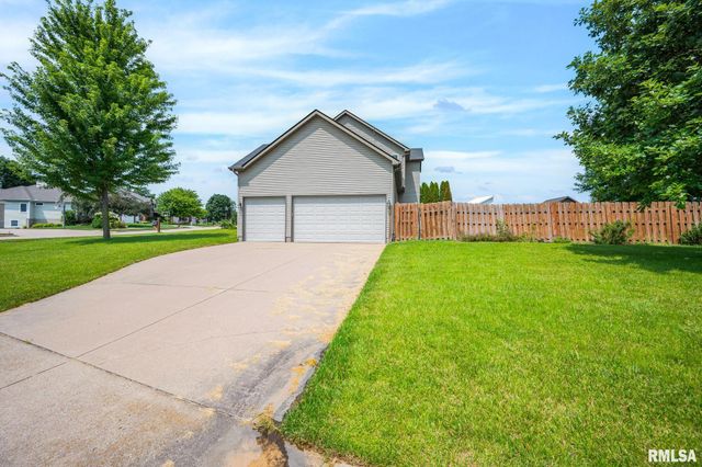 610 S BRECKENRIDGE Drive, Dunlap, IL 61525