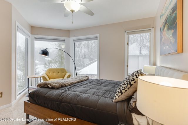 6101 Oak Park Trail, Haslett, MI 48840