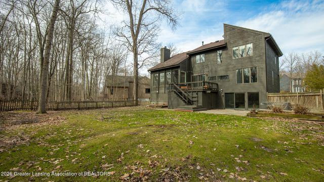 6101 Oak Park Trail, Haslett, MI 48840