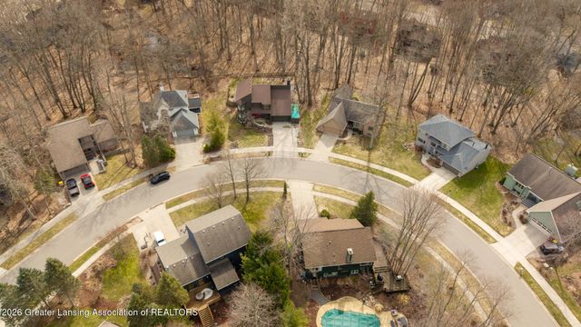 6101 Oak Park Trail, Haslett, MI 48840