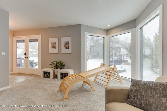 6101 Oak Park Trail, Haslett, MI 48840