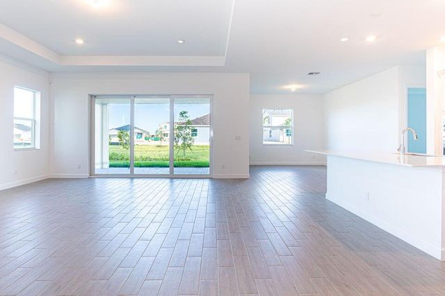 1132 Haywagon Trail, Loxahatchee, FL 33470