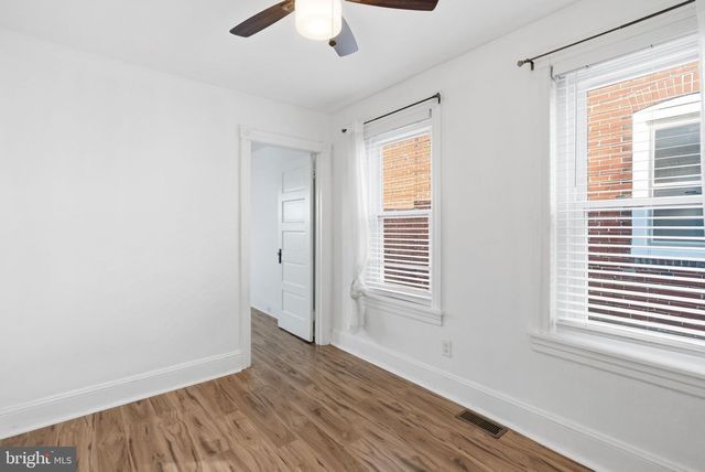 211 E POPLAR ST, Norristown, PA 19401