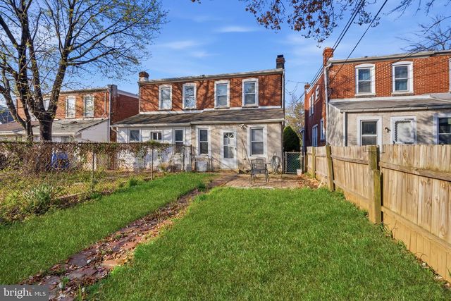 211 E POPLAR ST, Norristown, PA 19401