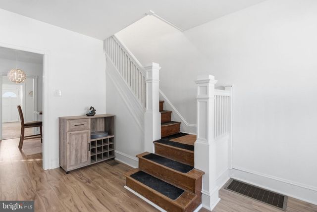 211 E POPLAR ST, Norristown, PA 19401