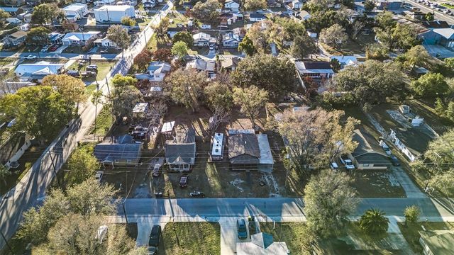 516 WALNUT STREET, Auburndale, FL 33823