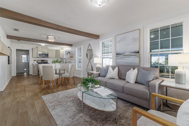 516 WALNUT STREET, Auburndale, FL 33823