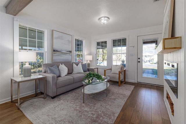 516 WALNUT STREET, Auburndale, FL 33823