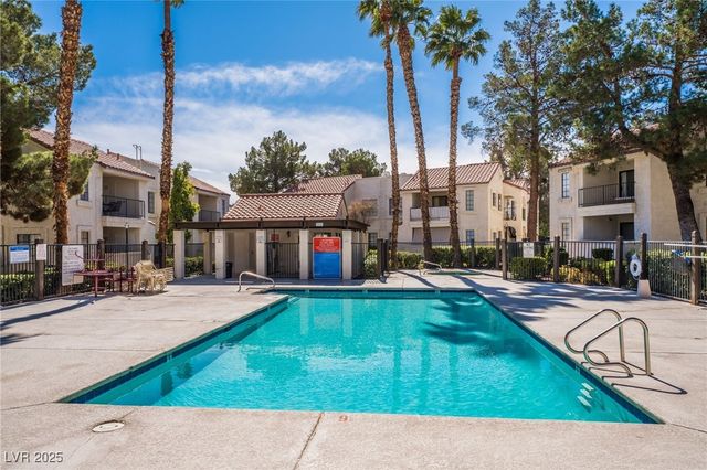 4718 Nara Vista Way 104, Las Vegas, NV 89103